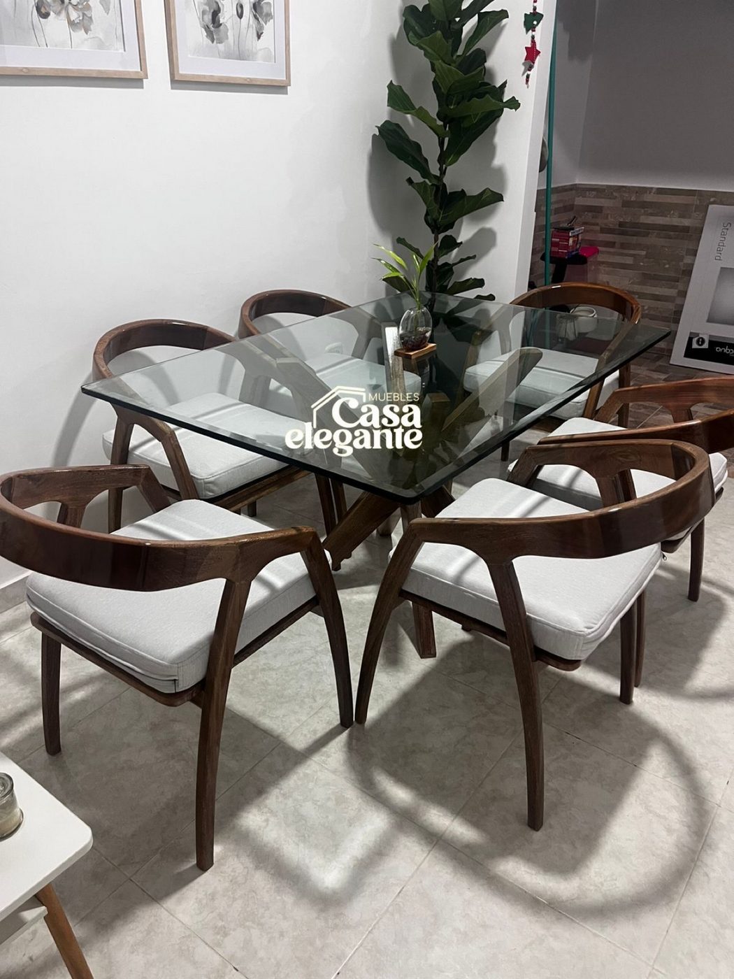 Entrega real de muebles a cliente de Elegant House, foto 8 de 16
