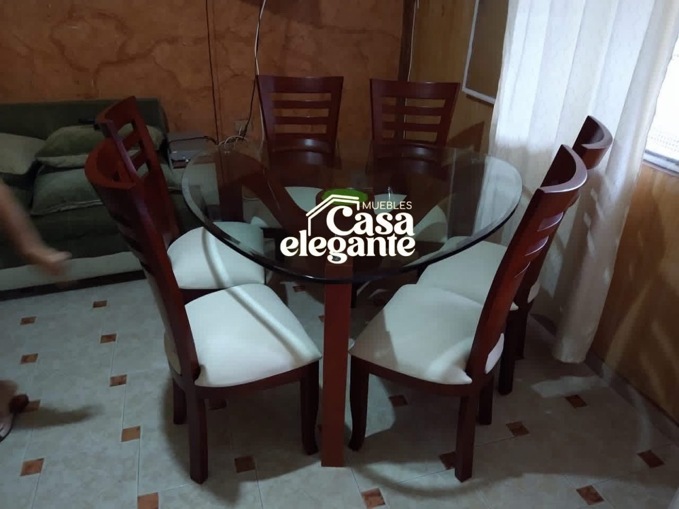 Entrega real de muebles a cliente de Elegant House, foto 9 de 16